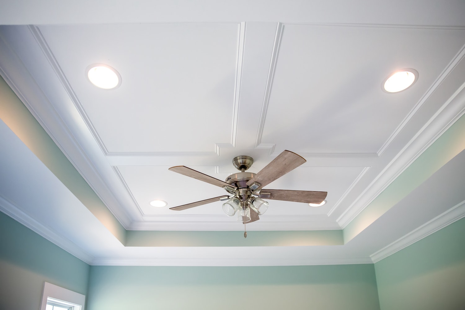 coffered vs tray ceiling fan